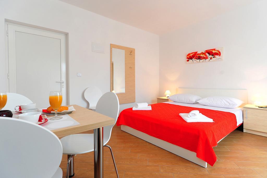 Apartments Ka - Ro Bibinje Room photo